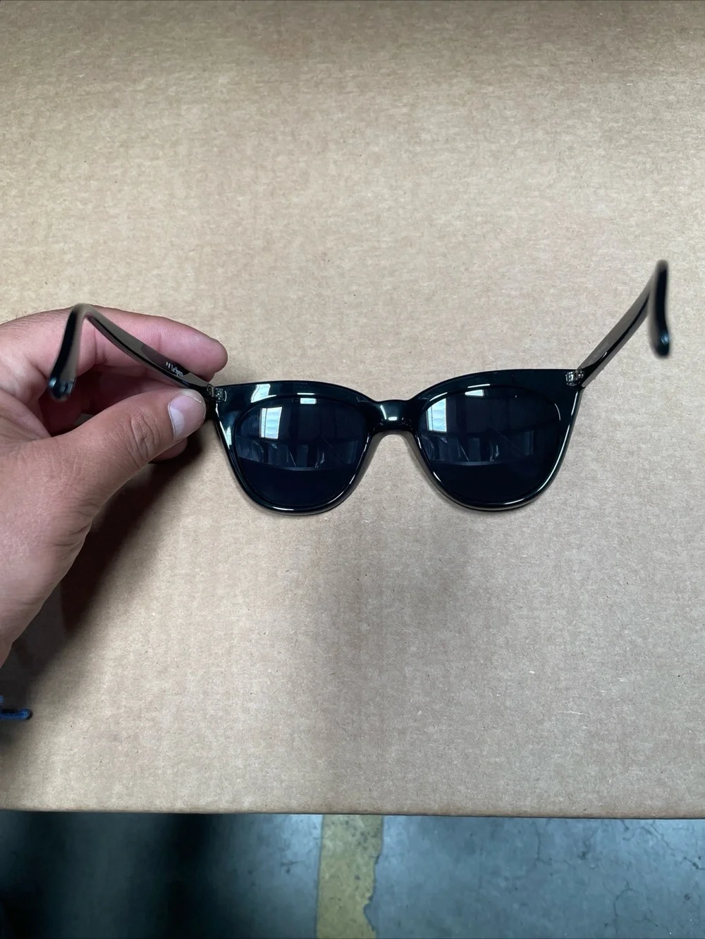 Le Specs Women’s Halfmoon Magic Sunglasses Black Frame Cat Eye